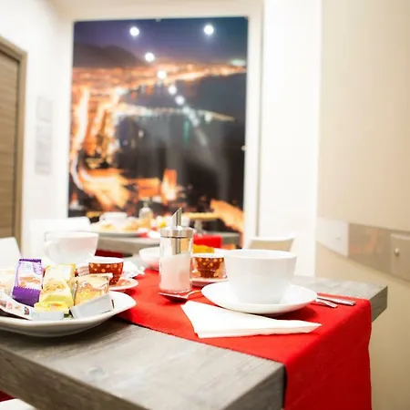 Bed & Breakfast Homedesign *